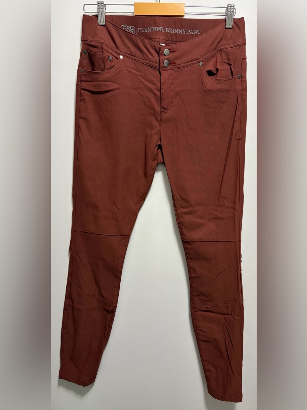 Toad & Co Flextime Skinny Pant in a Rust Color Women’s size 10